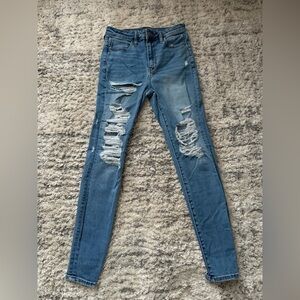 American Eagle Outfitters Ripped Skinny Jeans